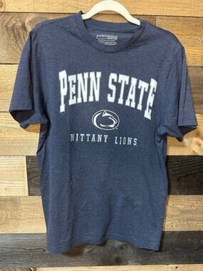Penn State Nittany Lions T-Shirt Adult Size M EUC